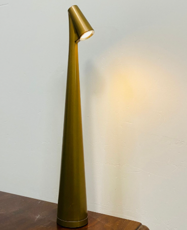 Giraffe Table Lamp